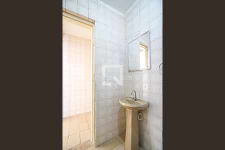 Casa de condomínio à venda com 376m², 7 quartos e 2 vagas Casa de condomínio à venda com 376m², 7 quartos e 2 vagasBanheiro