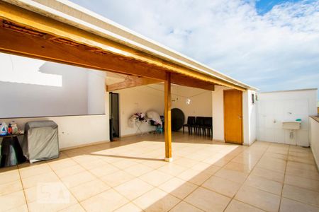 Apartamento à venda com 106m², 2 quartos e 2 vagasCobertura/Área de serviço