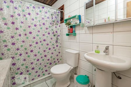 Casa à venda com 107m², 4 quartos e 1 vaga Casa à venda com 107m², 4 quartos e 1 vagaBanheiro 1