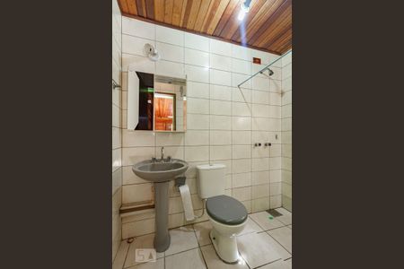 Casa à venda com 107m², 4 quartos e 1 vaga Casa à venda com 107m², 4 quartos e 1 vagaBanheiro 2