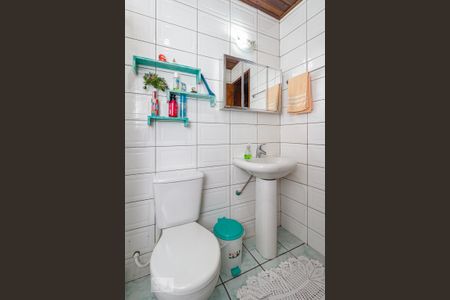 Casa à venda com 107m², 4 quartos e 1 vaga Casa à venda com 107m², 4 quartos e 1 vagaBanheiro 1