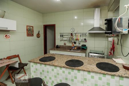 Casa de condomínio à venda com 204m², 6 quartos e 1 vaga Casa de condomínio à venda com 204m², 6 quartos e 1 vagaCozinha