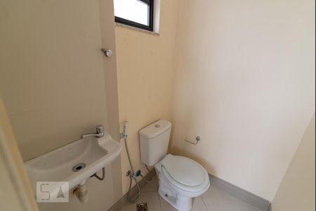 Casa à venda com 273m², 3 quartos e 1 vaga Casa à venda com 273m², 3 quartos e 1 vagaLavabo