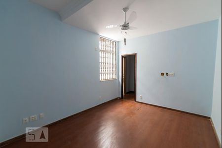 Casa à venda com 273m², 3 quartos e 1 vaga Casa à venda com 273m², 3 quartos e 1 vagaSuíte