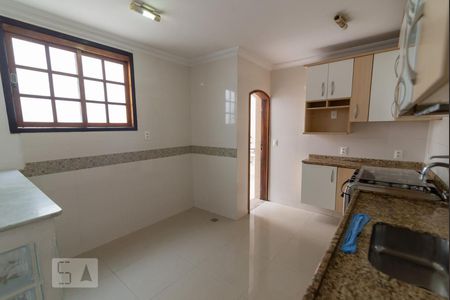 Casa à venda com 273m², 3 quartos e 1 vaga Casa à venda com 273m², 3 quartos e 1 vagaCozinha