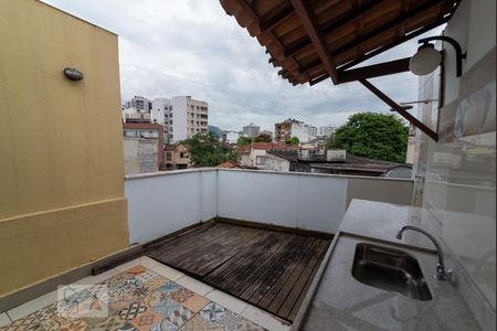 Casa à venda com 273m², 3 quartos e 1 vaga Casa à venda com 273m², 3 quartos e 1 vagaTerraço