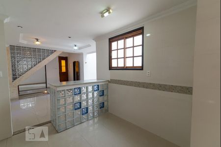 Casa à venda com 273m², 3 quartos e 1 vaga Casa à venda com 273m², 3 quartos e 1 vagaCozinha