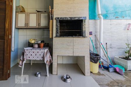 Casa à venda com 225m², 2 quartos e 2 vagasChurrasqueira