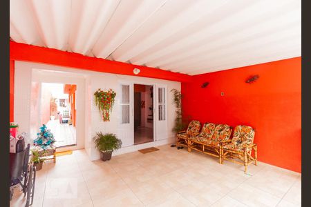 Casa à venda com 150m², 4 quartos e 2 vagas Casa à venda com 150m², 4 quartos e 2 vagasGaragem