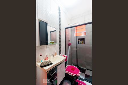 Casa à venda com 150m², 4 quartos e 2 vagas Casa à venda com 150m², 4 quartos e 2 vagasbanheiro 2