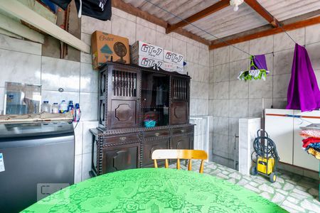 Casa à venda com 150m², 4 quartos e 2 vagas Casa à venda com 150m², 4 quartos e 2 vagasLavanderia