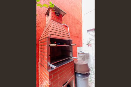 Casa à venda com 150m², 4 quartos e 2 vagas Casa à venda com 150m², 4 quartos e 2 vagasChurrasqueira