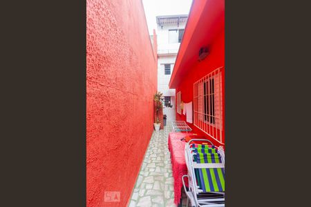 Casa à venda com 150m², 4 quartos e 2 vagas Casa à venda com 150m², 4 quartos e 2 vagasCorredor