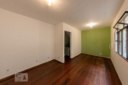 Sala de casa para alugar com 3 quartos, 130m² em Ouro Preto, Belo Horizonte