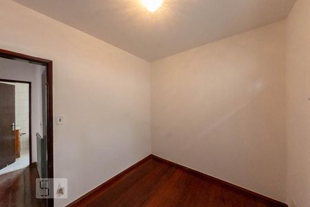 Quarto 1 de casa para alugar com 3 quartos, 130m² em Ouro Preto, Belo Horizonte