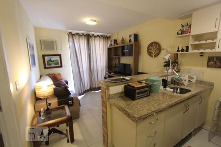 Sala de apartamento à venda com 1 quarto, 60m² em Jacarepaguá, Rio de Janeiro