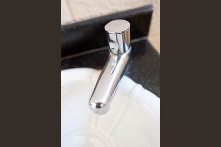 Casa para alugar com 630m², 5 quartos e 4 vagasLavabo - Detalhe