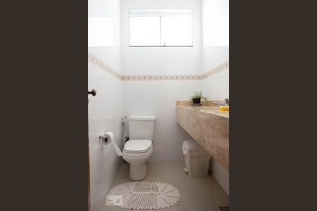 Casa para alugar com 630m², 5 quartos e 4 vagasLavabo