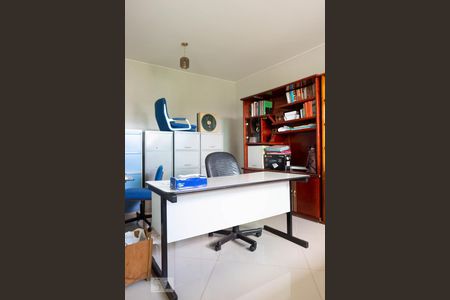 Casa para alugar com 630m², 5 quartos e 4 vagasEscritório