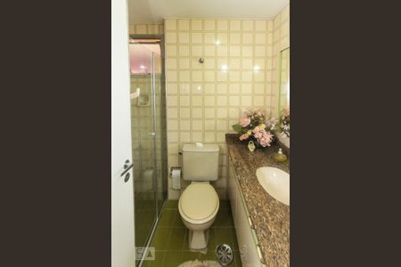Apartamento à venda com 82m², 3 quartos e 1 vaga Apartamento à venda com 82m², 3 quartos e 1 vagaBanheiro Social
