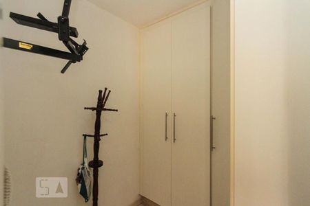 Apartamento à venda com 82m², 3 quartos e 1 vaga Apartamento à venda com 82m², 3 quartos e 1 vagaQuarto de Serviço