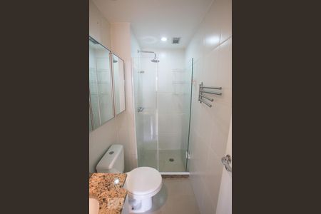 Banheiro Social de apartamento para alugar com 2 quartos, 60m² em Freguesia, Rio de Janeiro