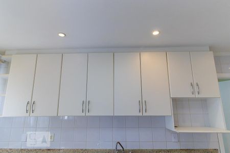 Casa à venda com 380m², 3 quartos e 4 vagas Casa à venda com 380m², 3 quartos e 4 vagasCozinha - Armários