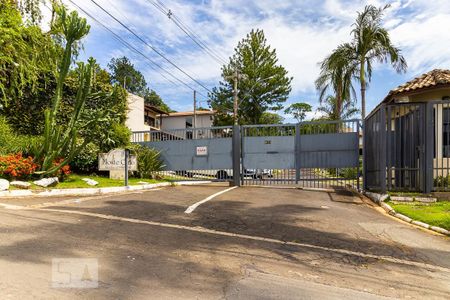 Casa à venda com 380m², 3 quartos e 4 vagas Casa à venda com 380m², 3 quartos e 4 vagasFachada do condomínio