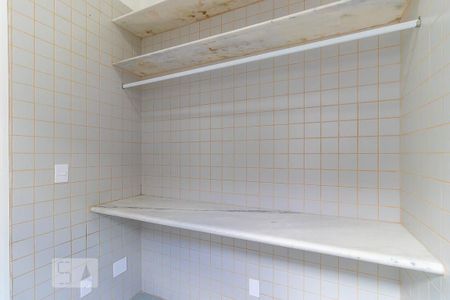 Casa à venda com 380m², 3 quartos e 4 vagas Casa à venda com 380m², 3 quartos e 4 vagasQuarto de apoio