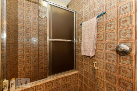 Apartamento à venda com 126m², 2 quartos e 1 vaga Apartamento à venda com 126m², 2 quartos e 1 vagaBanheiro da Suíte