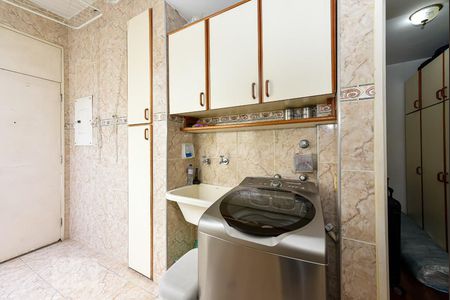 Apartamento à venda com 126m², 2 quartos e 1 vaga Apartamento à venda com 126m², 2 quartos e 1 vagaÁrea de Serviço