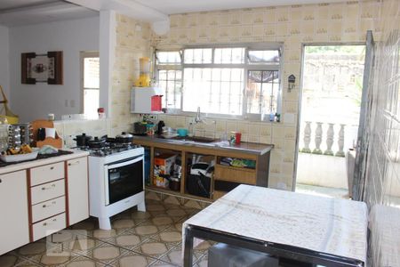 Casa à venda com 300m², 4 quartos e 5 vagasCasa 2 - Cozinha