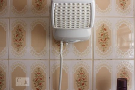 Casa à venda com 300m², 4 quartos e 5 vagasCasa 1 - Chuveiro do Banheiro