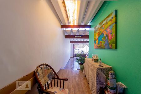 Casa à venda com 153m², 3 quartos e 3 vagasEntrada 