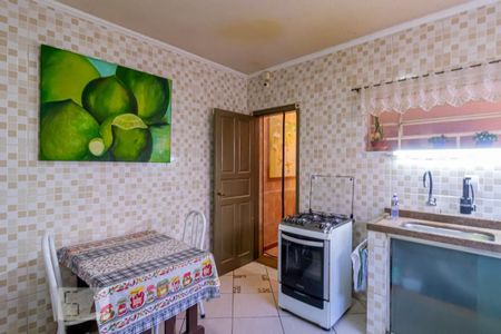 Casa à venda com 153m², 3 quartos e 3 vagasCozinha 