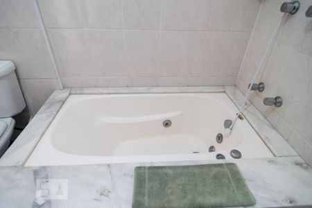 Casa à venda com 120m², 3 quartos e 3 vagas Casa à venda com 120m², 3 quartos e 3 vagasBanheiro Quarto 3 - Suíte