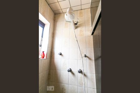 Casa à venda com 350m², 3 quartos e 4 vagasSuíte 1 - Banheiro