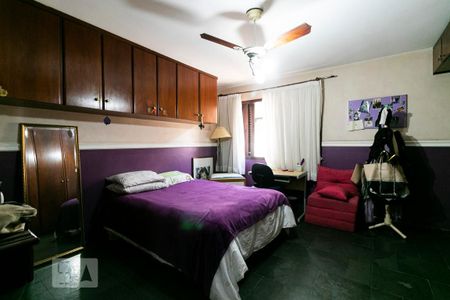 Casa à venda com 350m², 3 quartos e 4 vagasSuíte 2