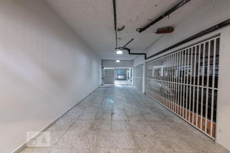 Casa de condomínio à venda com 220m², 3 quartos e 6 vagas Casa de condomínio à venda com 220m², 3 quartos e 6 vagasGaragem