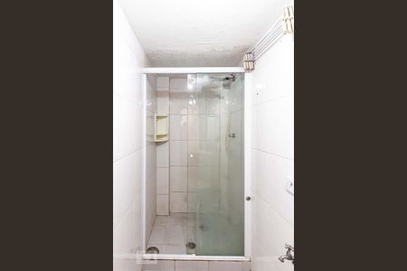 Banheiro de kitnet/studio para alugar com 1 quarto, 32m² em Vila Buarque, São Paulo