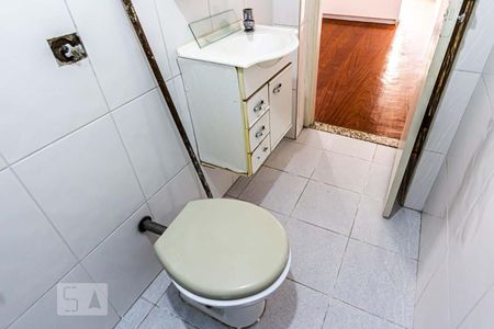 Banheiro de kitnet/studio para alugar com 1 quarto, 32m² em Vila Buarque, São Paulo