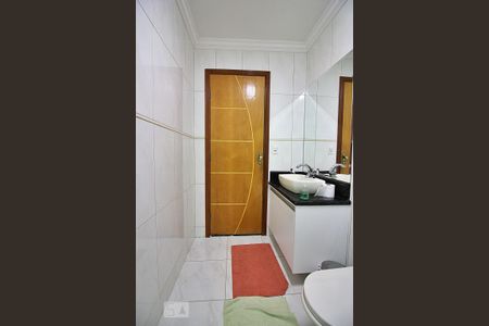 Casa à venda com 214m², 3 quartos e 2 vagasBanheiro Social 2 