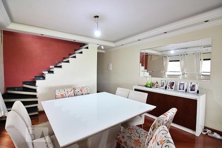 Casa à venda com 214m², 3 quartos e 2 vagasSala de Jantar