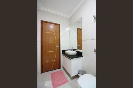 Casa à venda com 214m², 3 quartos e 2 vagasBanheiro Social