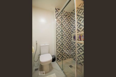 Apartamento à venda com 106m², 3 quartos e 2 vagas Apartamento à venda com 106m², 3 quartos e 2 vagasBanheiro da Suíte 2