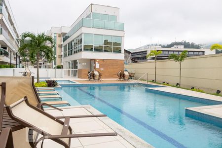 Apartamento à venda com 93m², 3 quartos e 2 vagasÁrea comum - Piscina