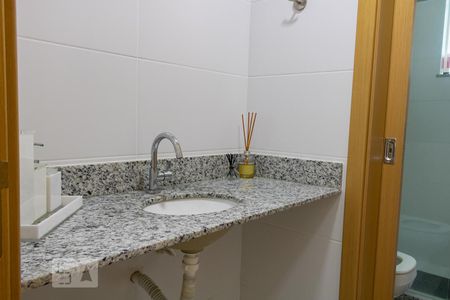 Apartamento à venda com 93m², 3 quartos e 2 vagasBanheiro Canadense