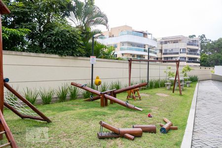 Apartamento à venda com 93m², 3 quartos e 2 vagasÁrea Comum - Playground