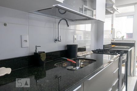 Apartamento à venda com 93m², 3 quartos e 2 vagasCozinha