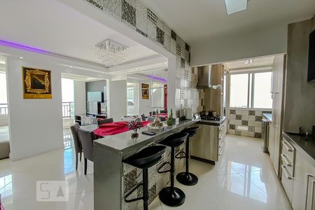 Apartamento à venda com 189m², 3 quartos e 3 vagasCozinha